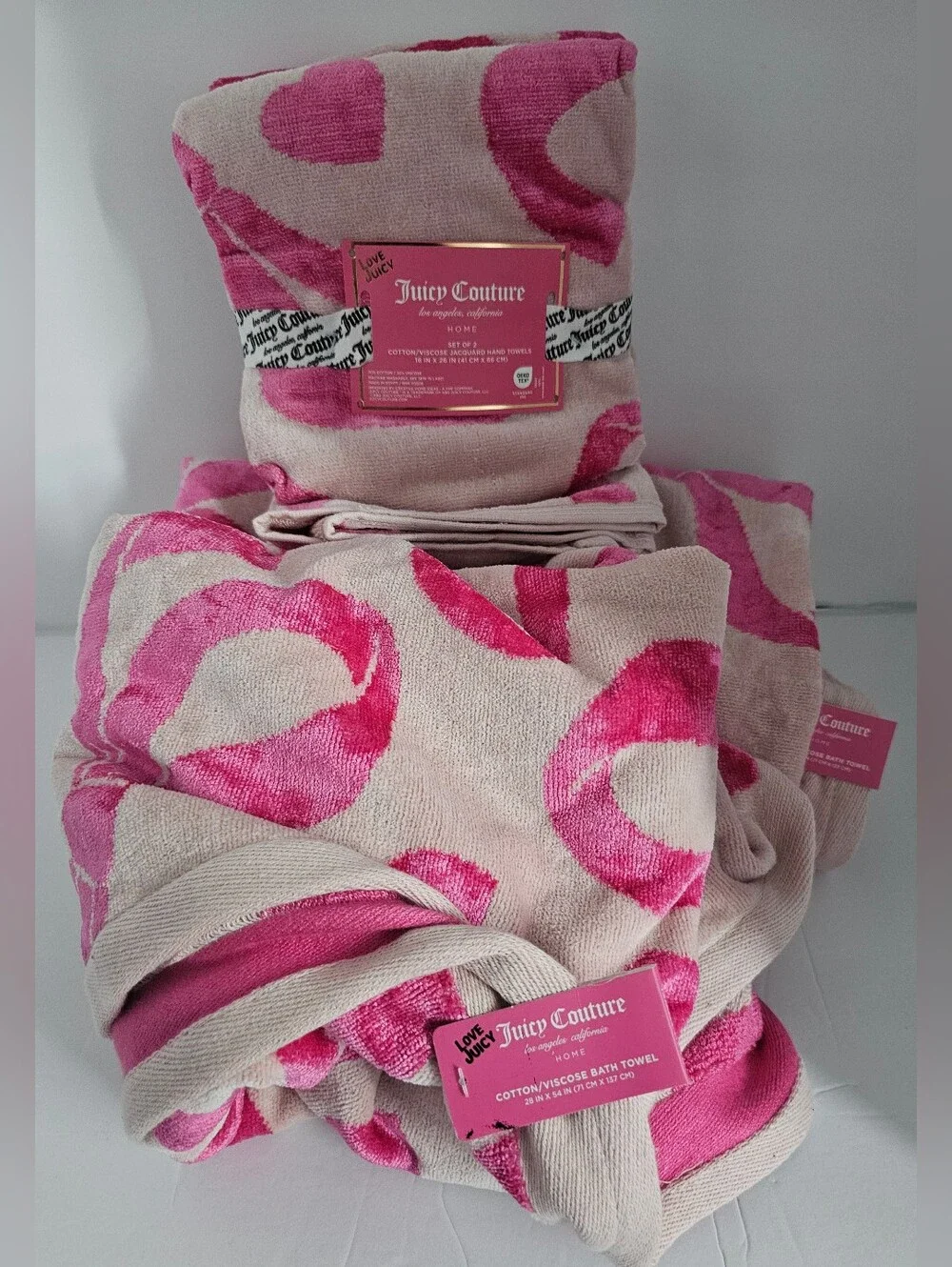 NWT Cream & Bright Pink Juicy Couture 4 Piece Bath/Hand Towel Set! Bows Hearts!